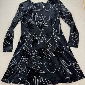 Betsy's Things Dress Womens M Black Fit & Flare Skater Floral V-Neck‎